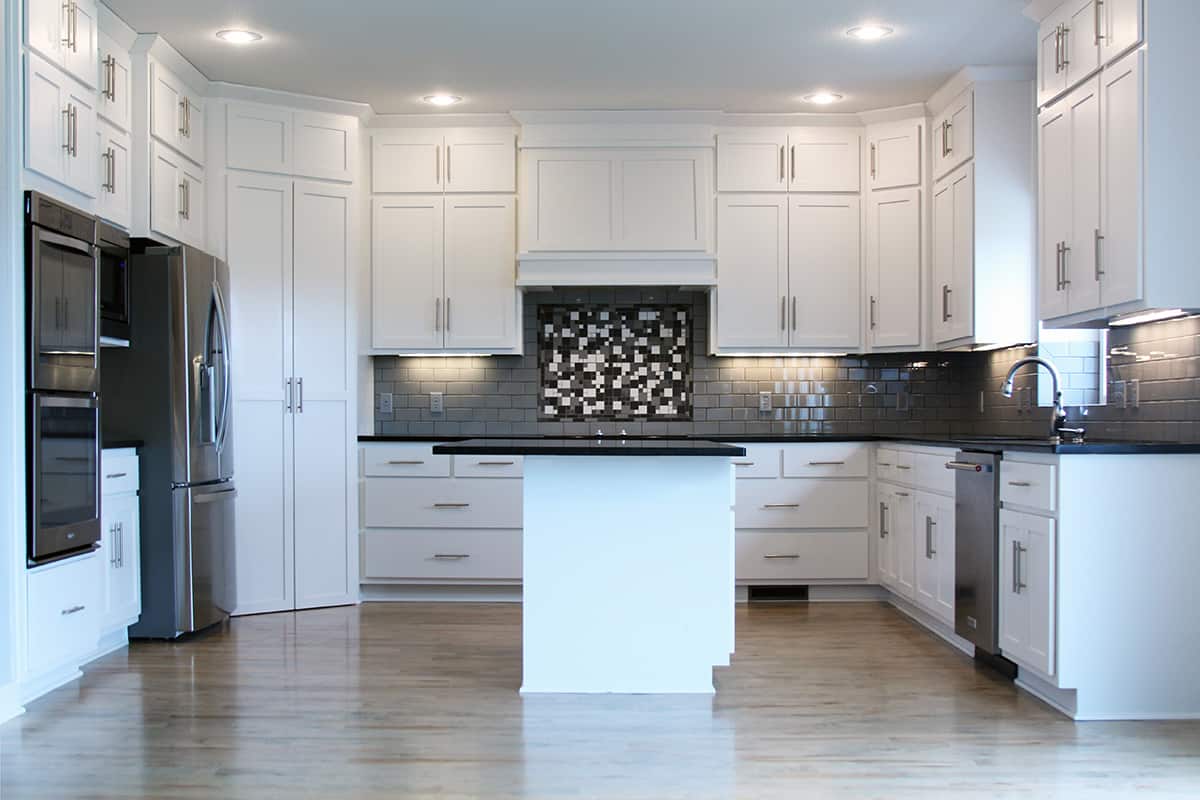 Quartz Kitchen Countertops Corona, CA | Summit Cabinets