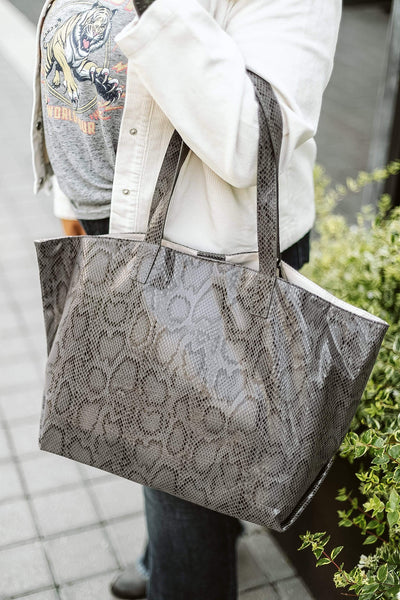 Voyager Small Logo Tote Bag | Michael Kors