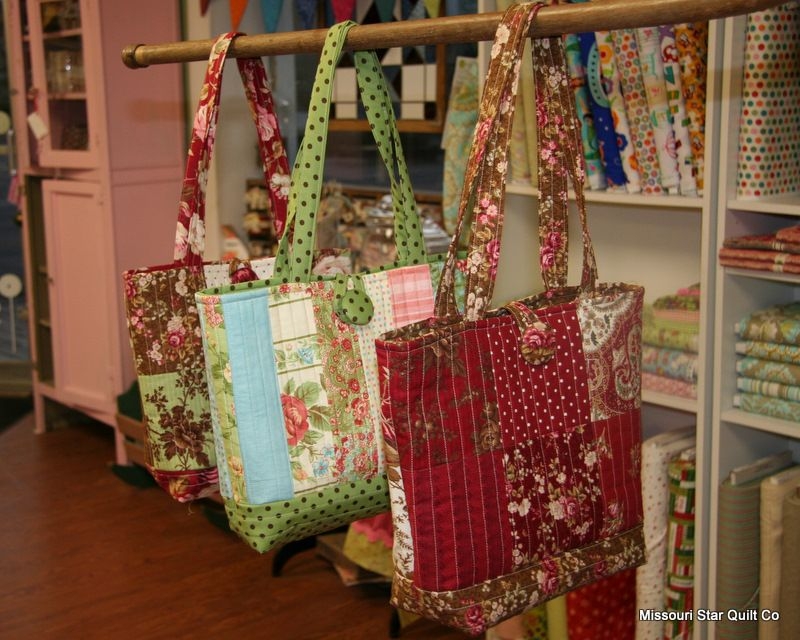 Shopping bag. Handbags and Purses on Bags-Purses.com