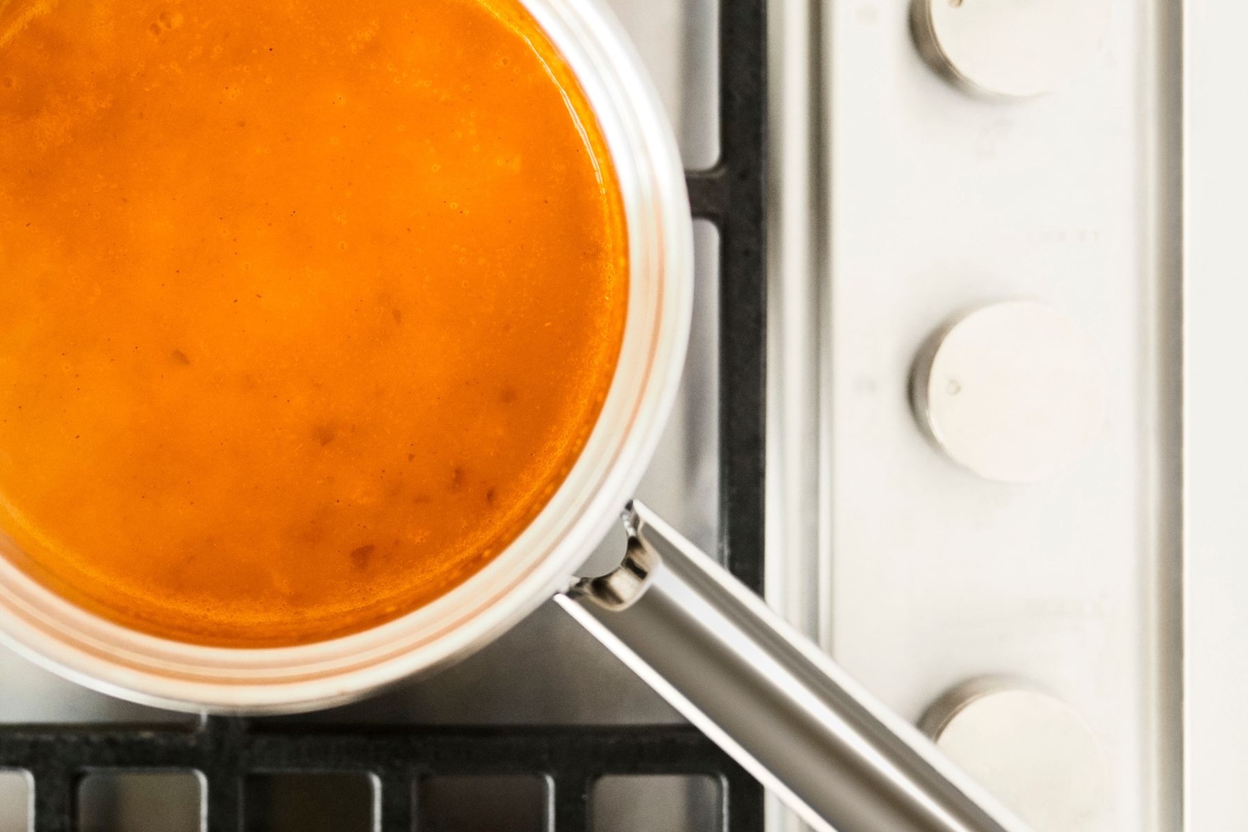 Choosing Between Gas, Induction, or <a href='/ceramic-hob/'>Ceramic <a href='/hob/'>Hob</a></a>s: A Guide to Finding Your Perfect Fit with Touch of Heat