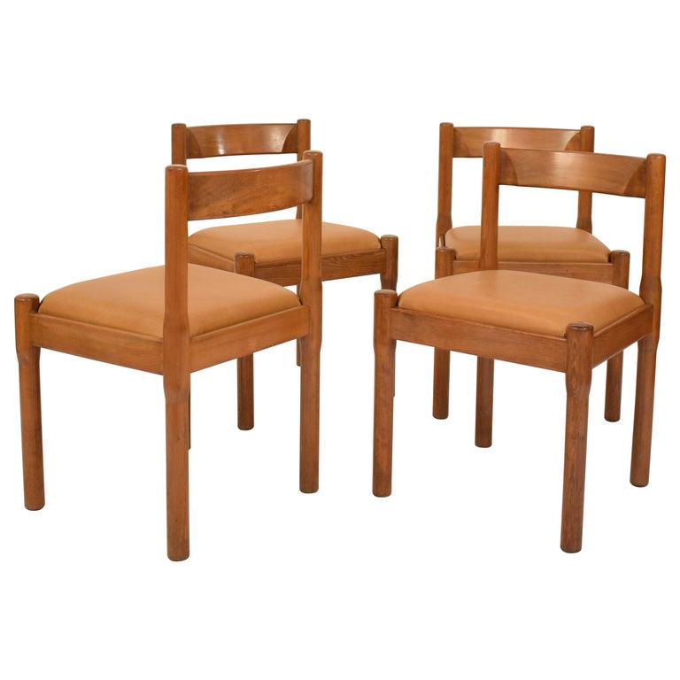 Stylish Oval Back Dining Chairs: Set of 4 for Sale in Markham/York Region - Perfect Condition, Comfortable & Pet/Smoke-Free!