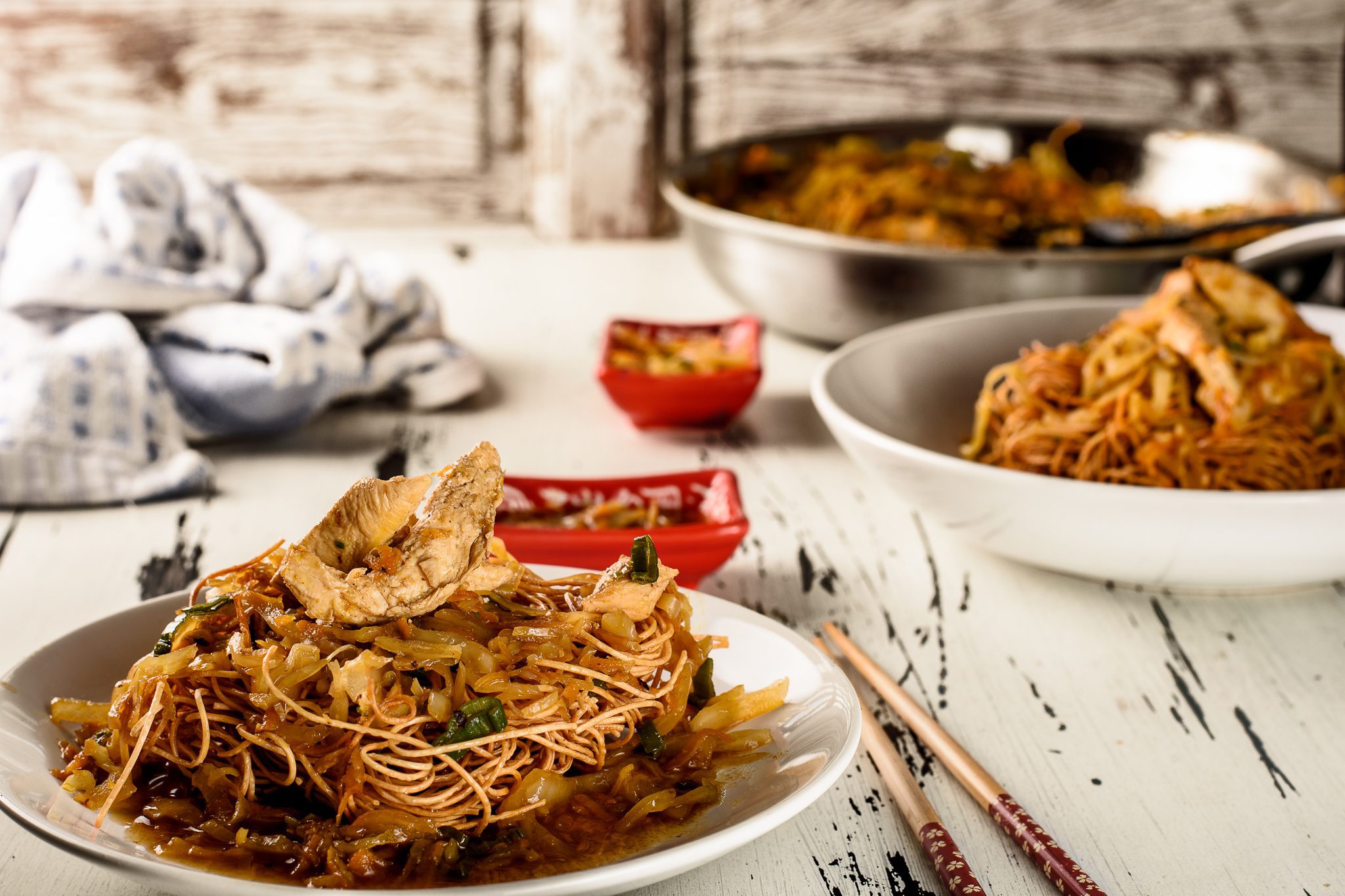 Mock <a href='/chow-mein/'>Chow Mein</a> Recipe - A Timeless Favorite! Eat Move Make