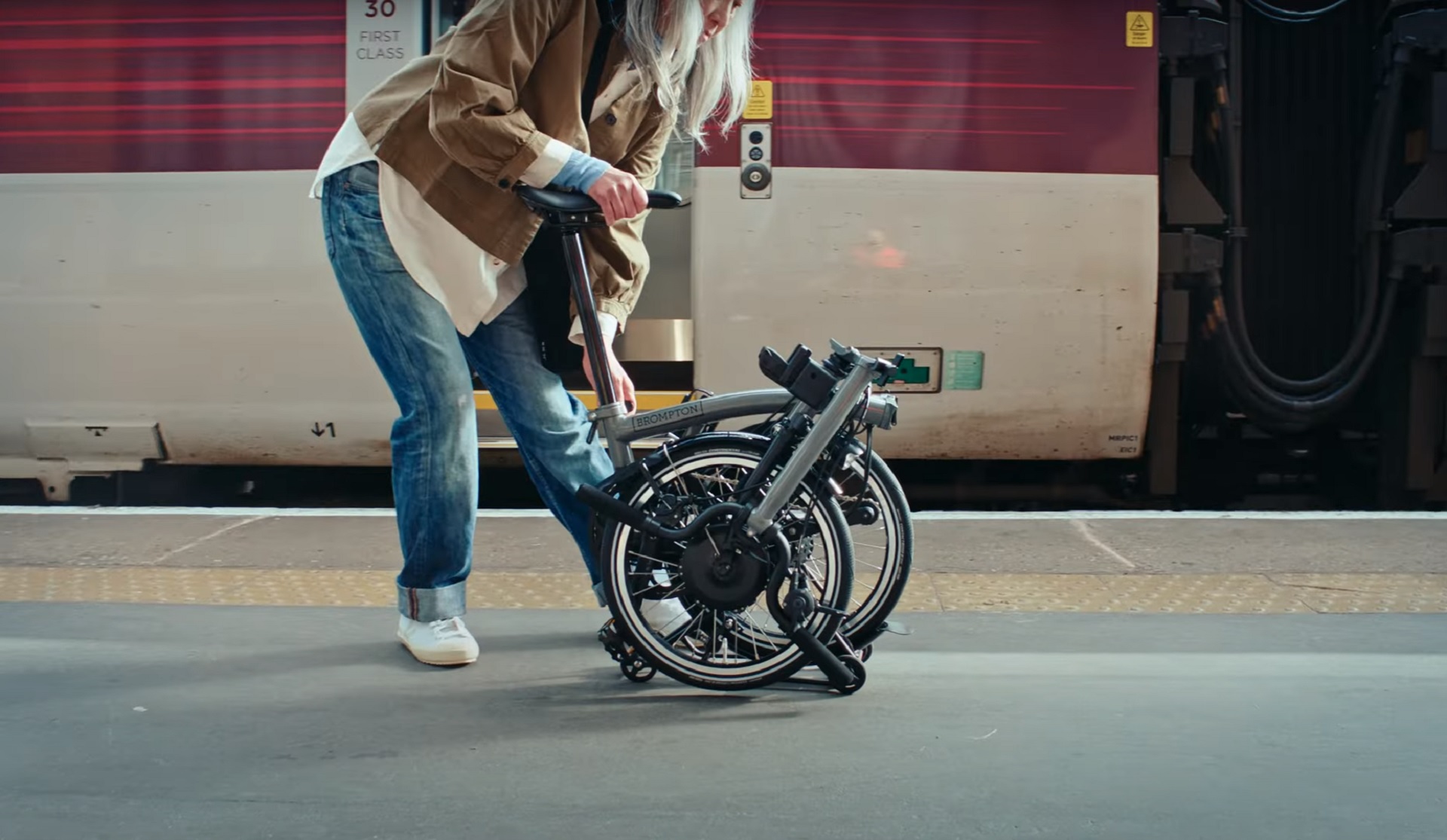 Brompton launches the Electric P Line Urban, its lightest folding ebike yet