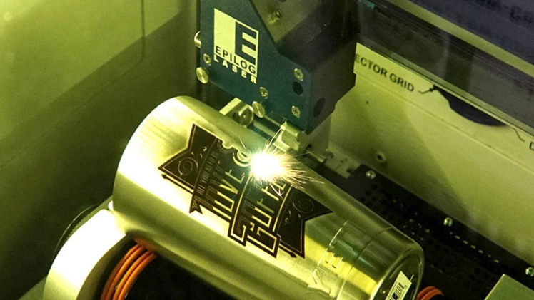 Laser marking on metal