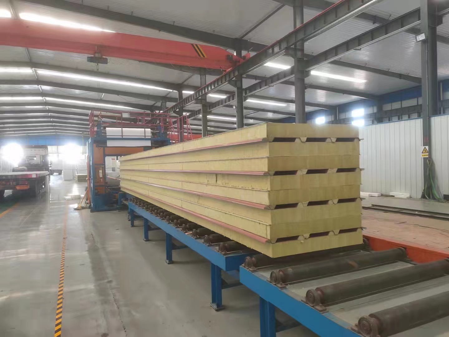 Polyurethane Sandwich Panel