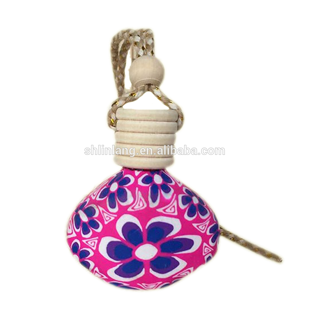 shanghai linlang Wholesale Car Pendant 15ml hanging Car Perfume Glass Bottle Hanging Car Air Freshener