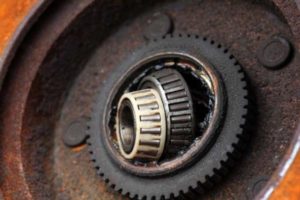 Tight, but Not Too Tight With Wheel Bearing Adjustments - Maintenance - Trucking Info