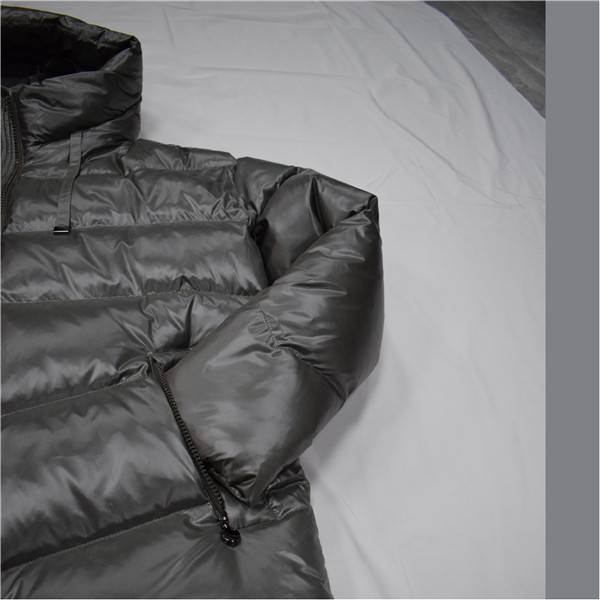 2021 autumn and winter solid color hooded simple and fashionable short down jacket -053