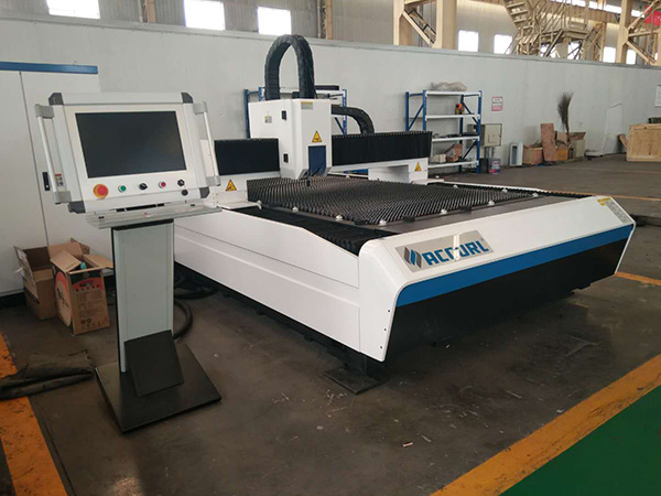 hot sale small cnc pipe laser cutting machine for round square steel tube - ACCURL