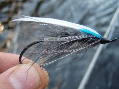 Fly tying - Wikipedia