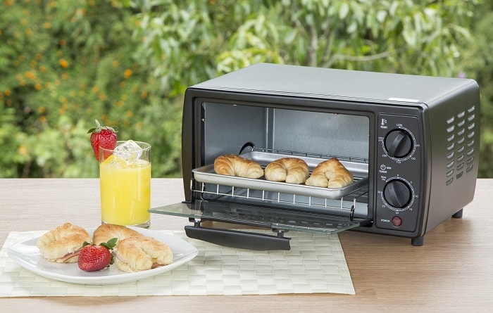 The Best <a href='/air-fryer/'>Air Fryer</a> Is a <a href='/convection-toaster-oven/'>Convection Toaster Oven</a> for 2020 | Reviews by Wirecutter