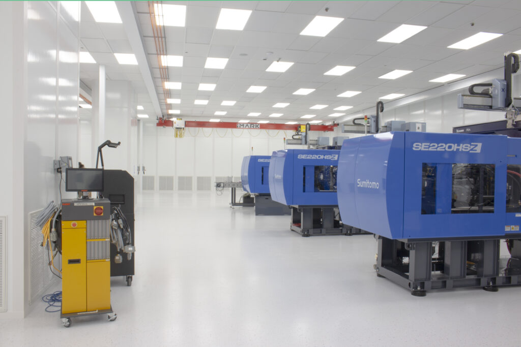 Cleanroom Injection Molding        :        Plastics Technology