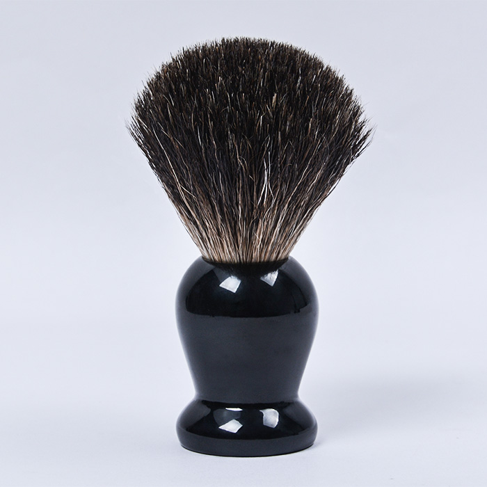 black shaving brush (1)