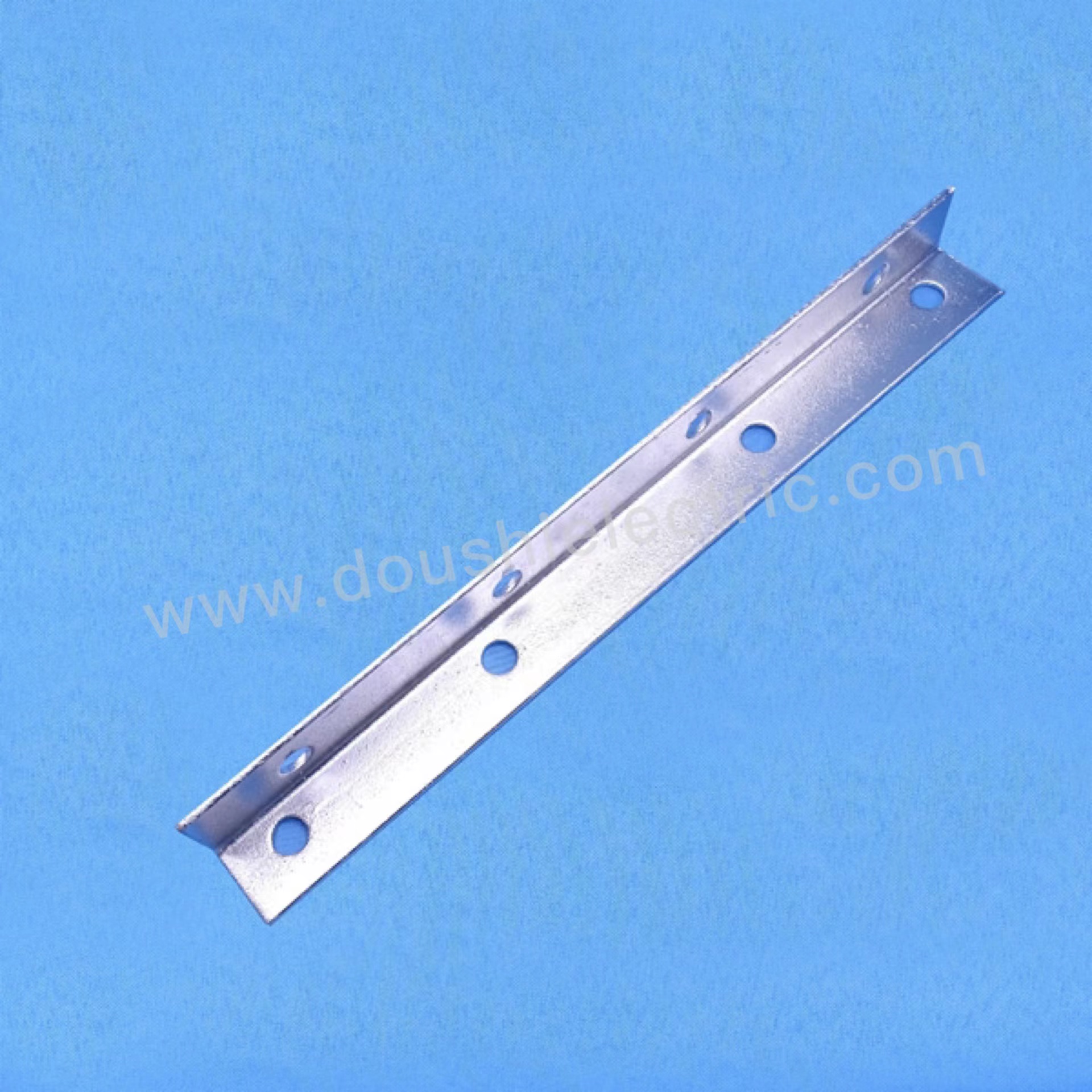 Hot Dip galvanized <a href='/cross-arms-for-overhead-power-line/'>Cross Arms For Overhead Power Line</a> overhead line accessories 