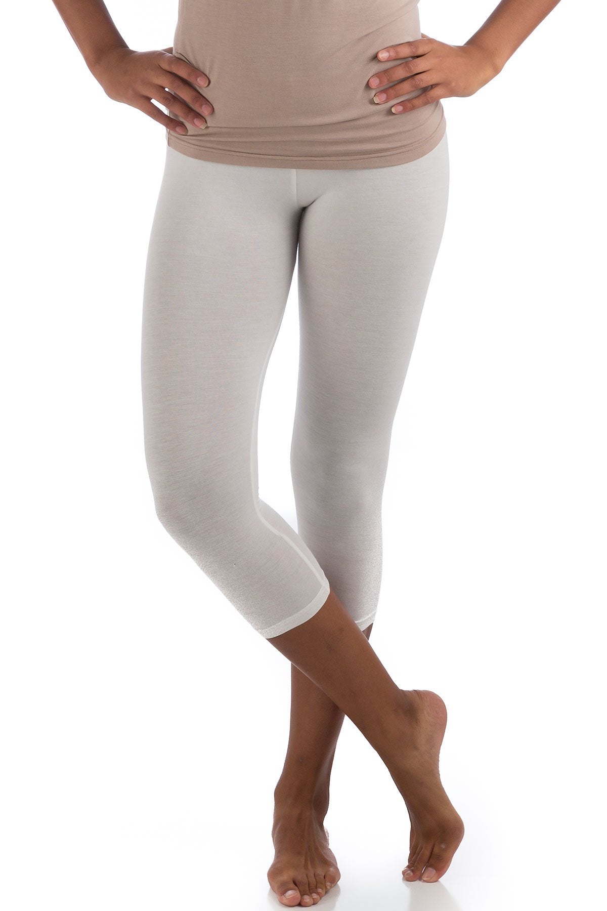 LIGHTWEIGHT CROPPED BAMBOO LEGGING (1)