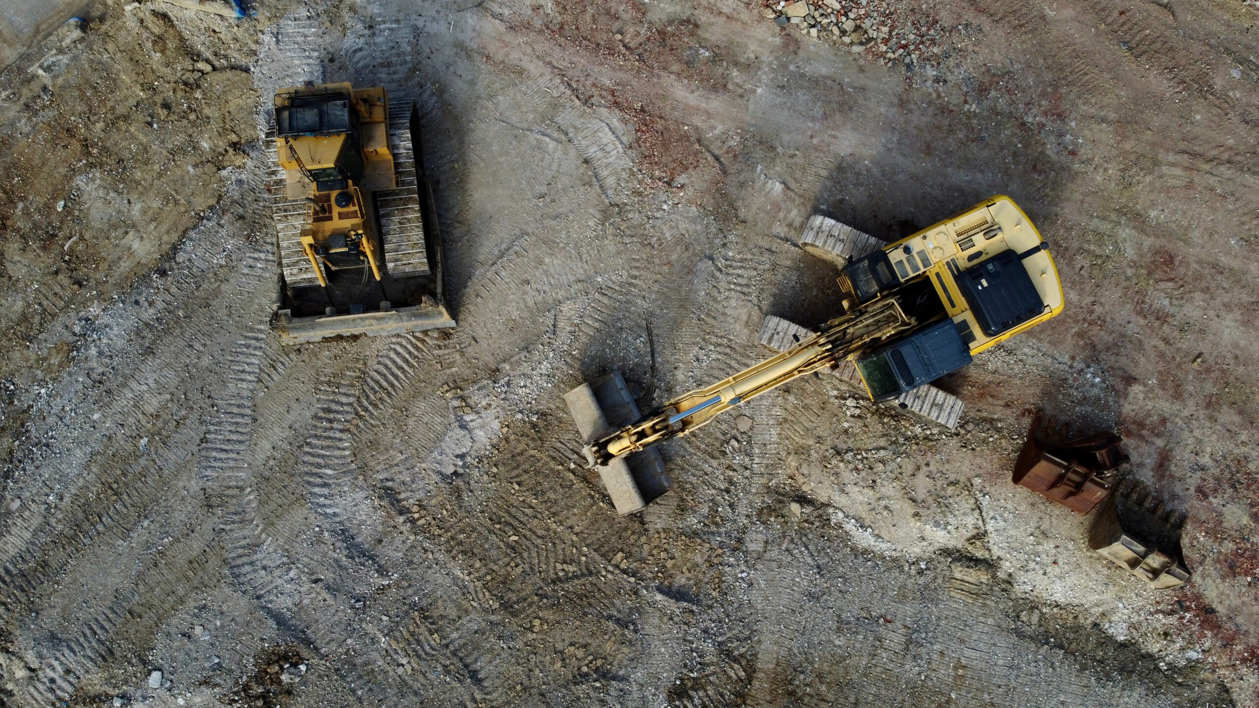 Excavator Digger 2.5  3 Ton Hire - Edwards Plant