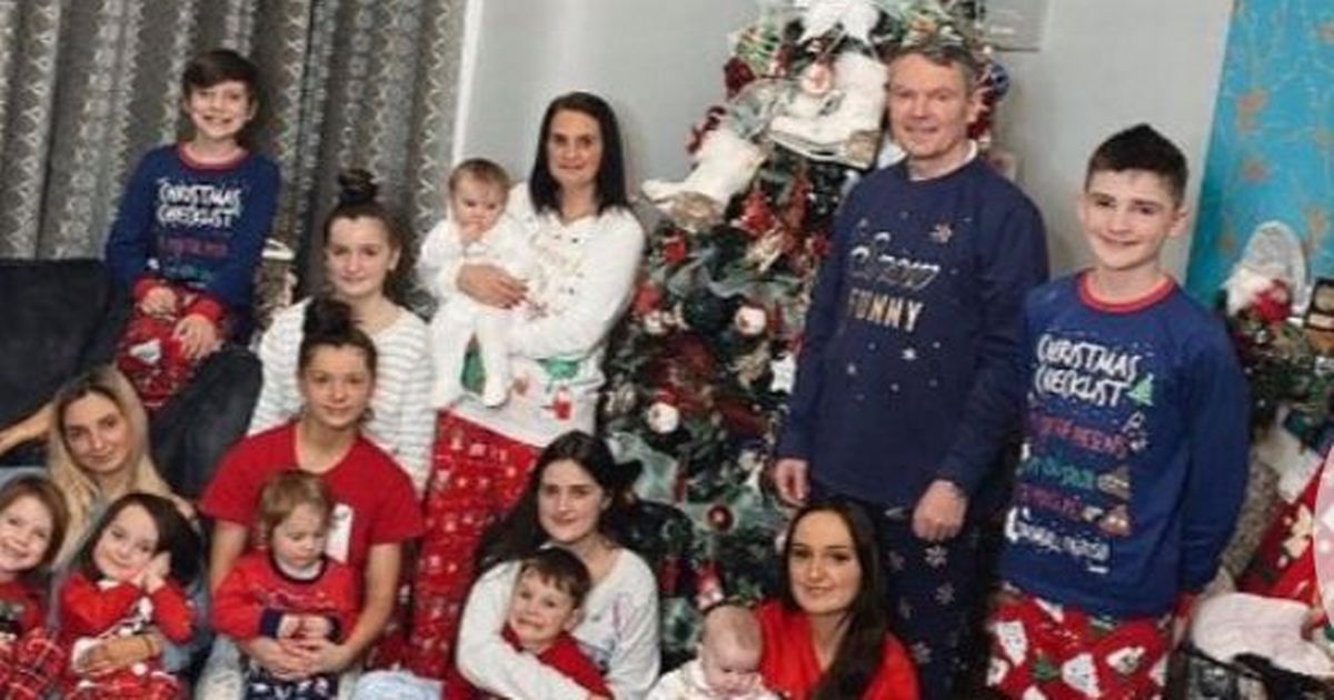 Britains biggest family The Radfords put first Christmas tree up after revealing they spend 5,000 on gifts for 22 kids - Celebrities Major