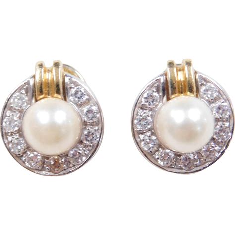 Diamond and Pearl Necklace (/earring/diamond-and-pearl-earring)