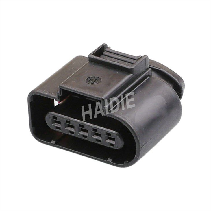 5 Pin Female Waterproof Wiring Automotive <a href='/connector/'>Connector</a> 8K0973705