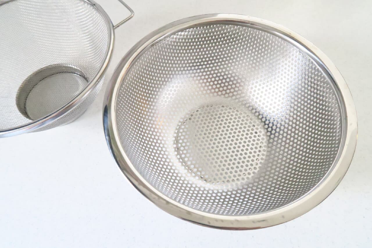 For draining vegetables and noodles  Review punching balls --What is the difference from mesh colander? [enuchi.com]