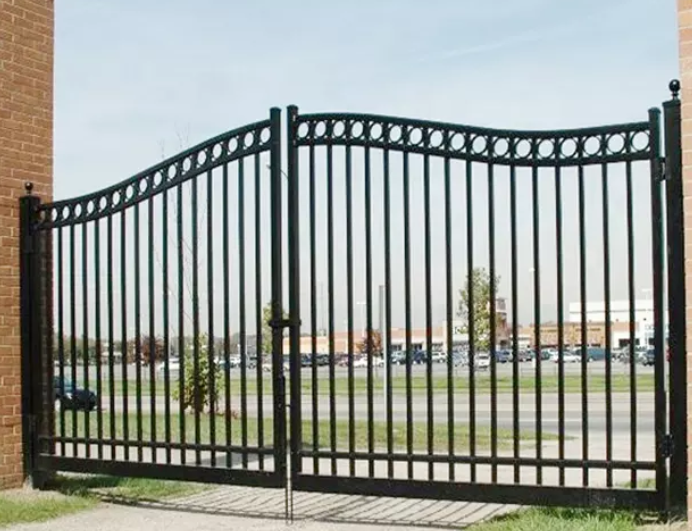 Arch Top Garden Gate (1)