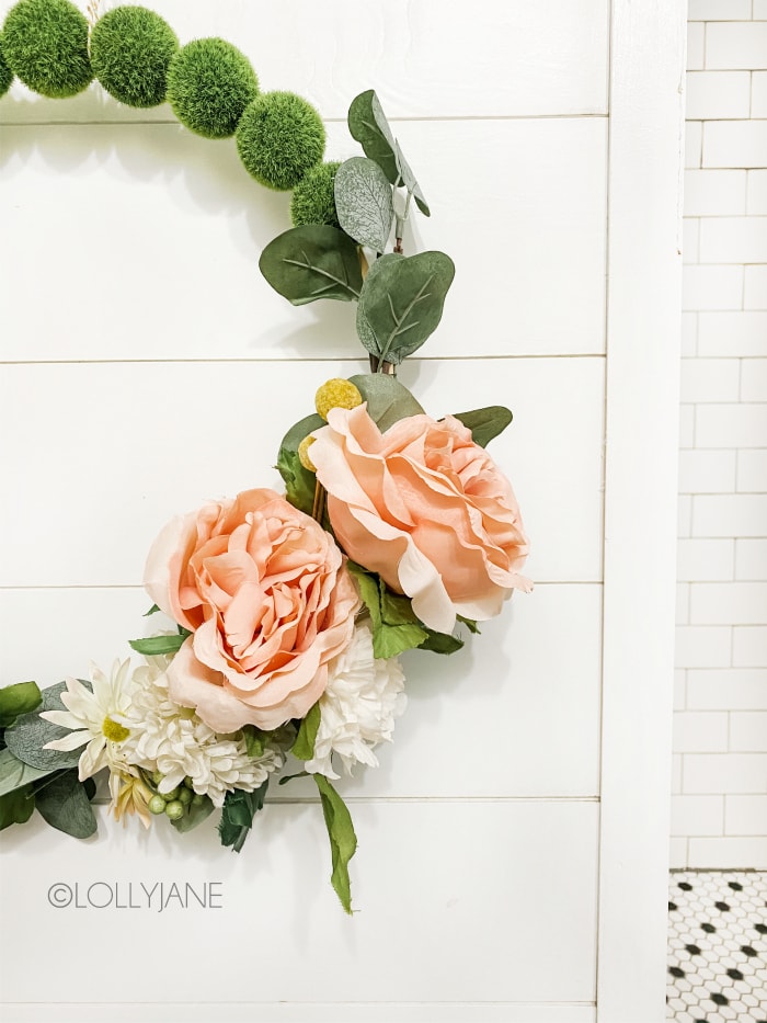 How to Fix a Floral Wreath Form - Grid and Bloom