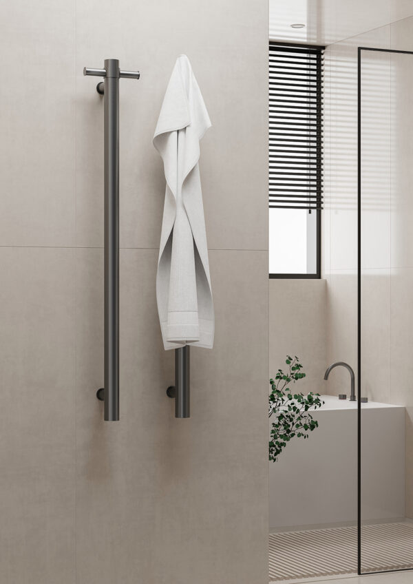 HEATED-VERTICAL-TOWEL-RAIL-GR-lifestyle-image-600x848