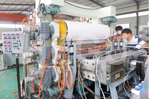 Top-quality PVC Sheet Machines & Extrusion Equipment | Factory Direct