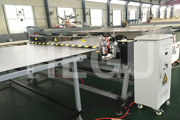 Factory-Direct 1700mm Twin Wall Sheet <a href='/making-machine/'>Making Machine</a> for PE, PC, and PP Production.