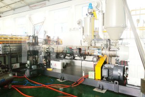 PP hollow sheet making machine (11)