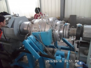 PVC water pipe making machine-die head