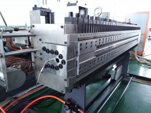 PP hollow sheet mold