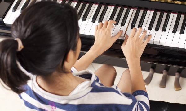 Upright piano | musical instrument | Britannica.com