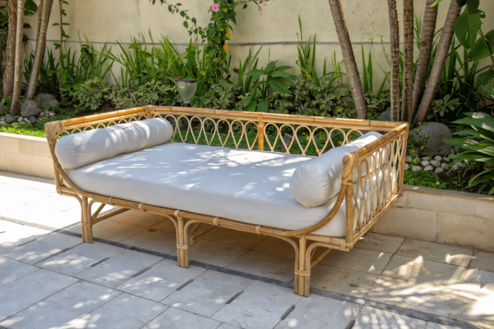 The Ultimate Guide to Choose the Rattan Daybed - Estate Adepts