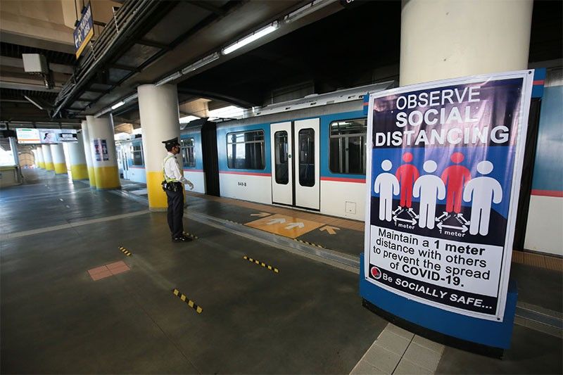 MRT-3 bats for protective barriers after passenger dies in railway incident | Philstar.com