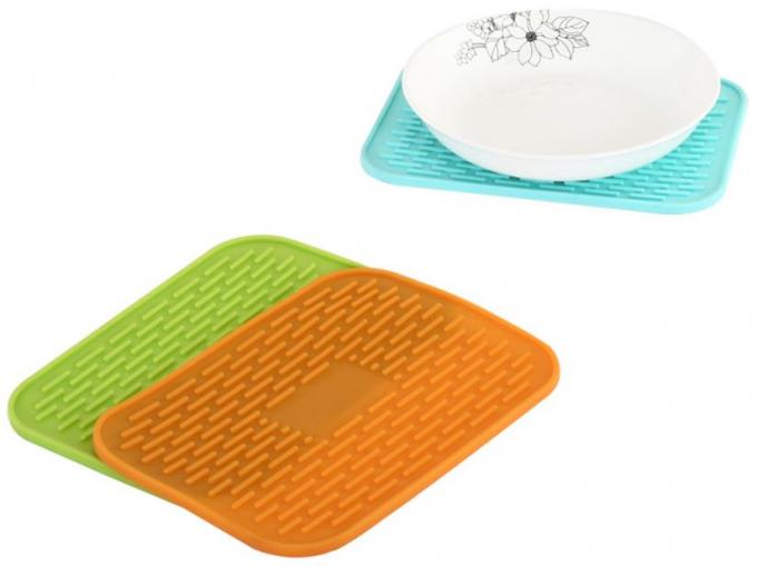 Rectangle Silicone Kitchen Tools , Silicone Baby Food Mat Heat Insulation