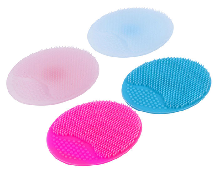 FDA Super Soft Oval Silicone Facial Cleaning Brush For Body And Face