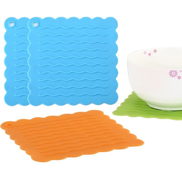 Gourmet Placemat Silicone Kitchen Tools Embossed Water Wave Pattern