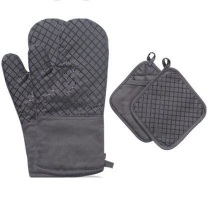 Silicone Oven Mitts: Good or Bad?  Caraway