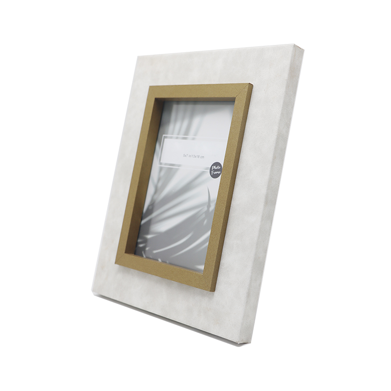The Aura Walden is a 15-inch, wall-mountable digital photo frame | Popular Photography
