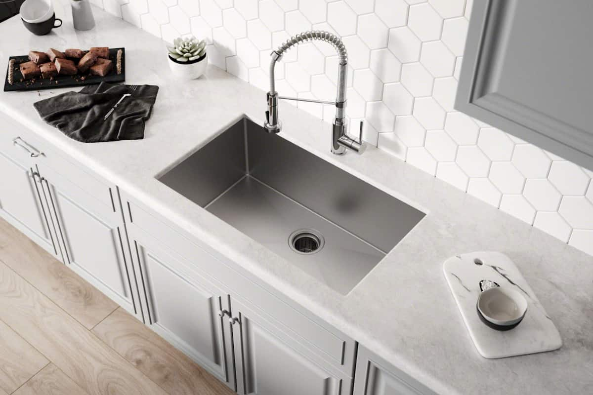 stainless steel kitchen sink