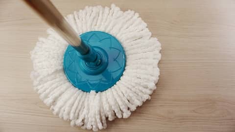 Twist And Shout Spin Mop Review | MopFloor.com