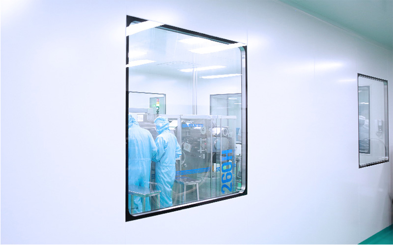 Cleanroom windows (4)