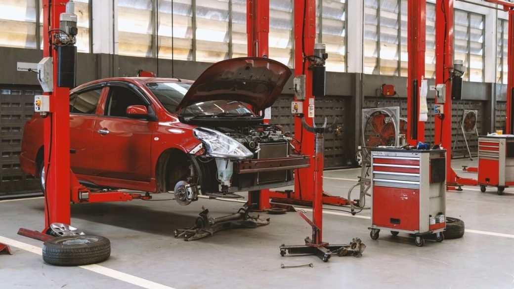 Car Lift, Auto Lift, Truck Lift, 2-Post Lift, 4-Post Lift, Alignment Lift, Car Lifts, Lift a Car with BendPak Products