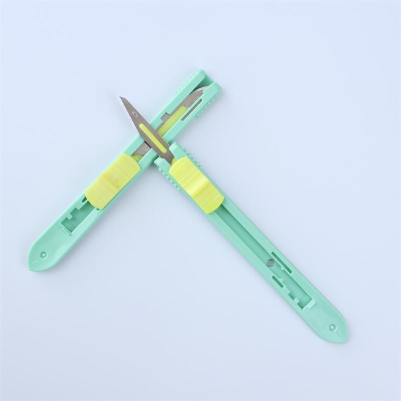 Hospital Disposable Carbon Steel #21 Surgical <a href='/scalpel/'>Scalpel</a>s