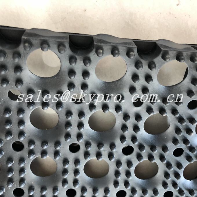 Black Hole Type Hydrophobic Rubber Mats For Kitchen Workshop 1