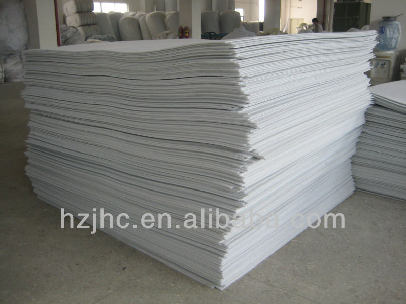 Fire resistant polyester needle punched nonwoven felt for mattress