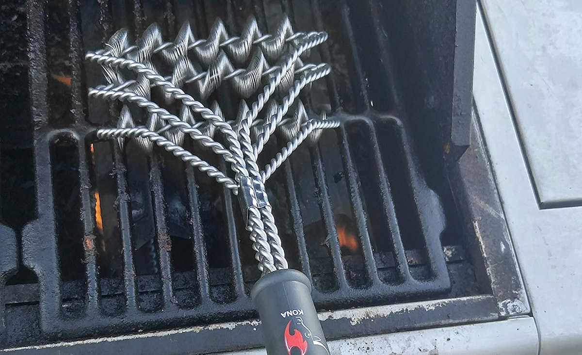 Bristle brush - definition of bristle brush by The Free Dictionary