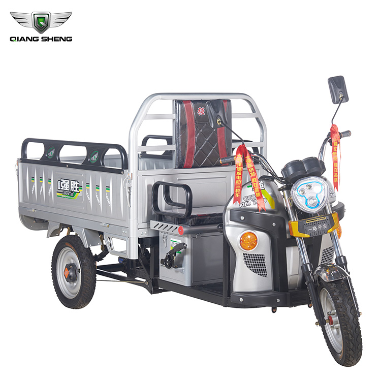 2020 three wheeler cng auto rickshaw  and  electric rickshaw spare parts is good quality in bajaj motorcycle market