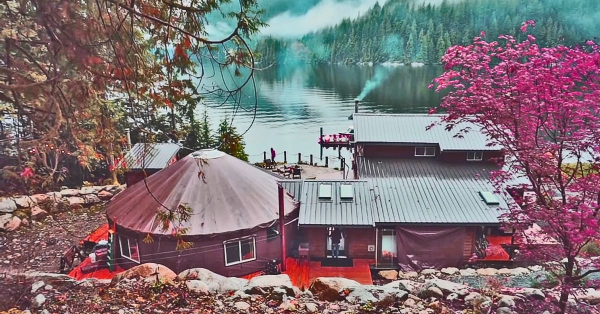 At the Fence: Off The Grid: Powering A Home With The Sun Alone